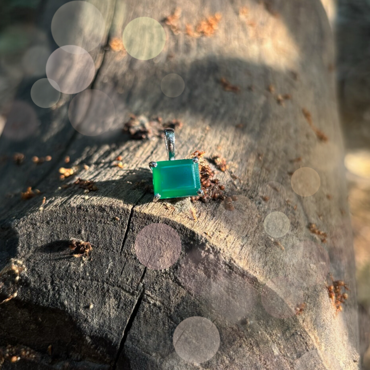 Moss Pendant