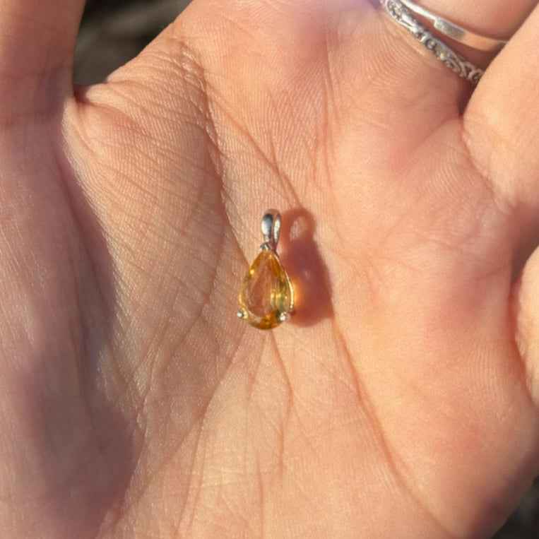 Honeydrop Pendant